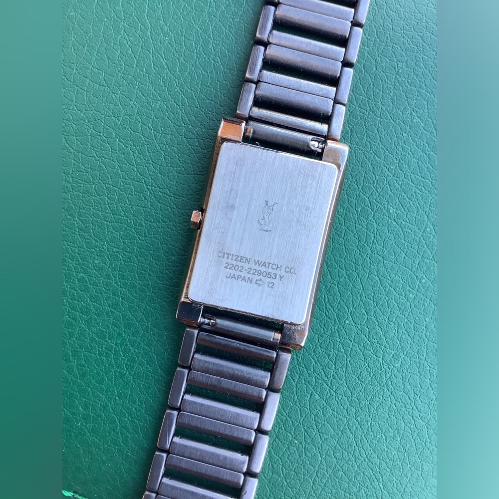 Ladies YVES SAINT LAURENT DRESS watch๐๐๐ - Picture 4 of 12